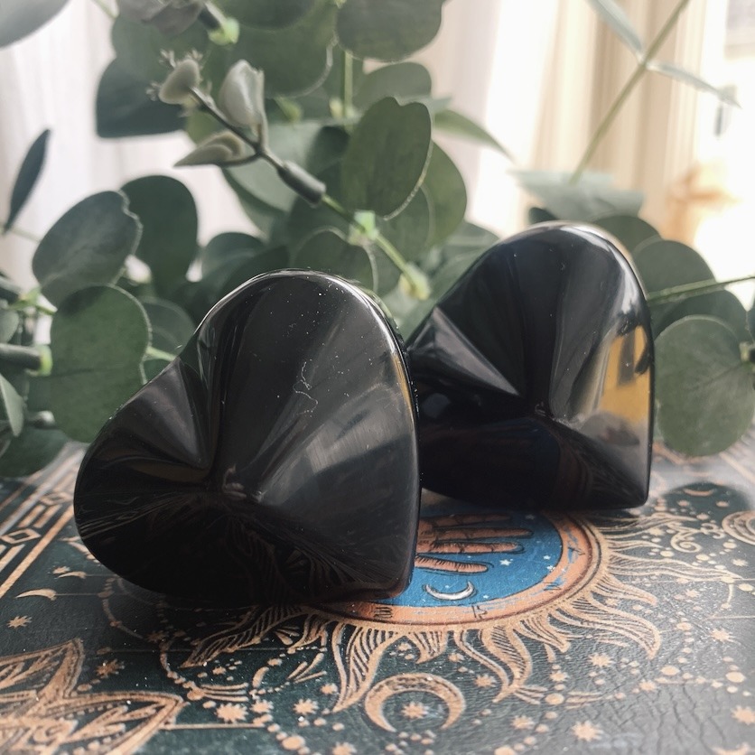 Black Obsidian Pointed Heart - Image 3